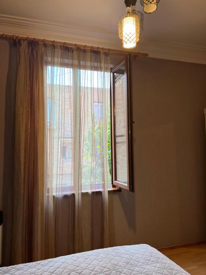 Apartment 54 ティビリシ エクステリア 写真